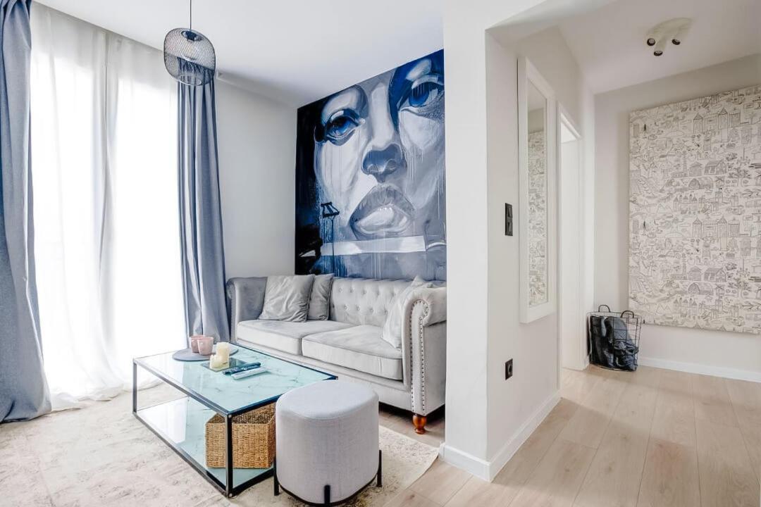 Апартаменти 2 Private Suits - Art, Location, Quiet, Balconies Софія