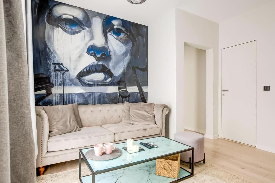 2 Private Suits - Art, Location, Quiet, Balconies Софія